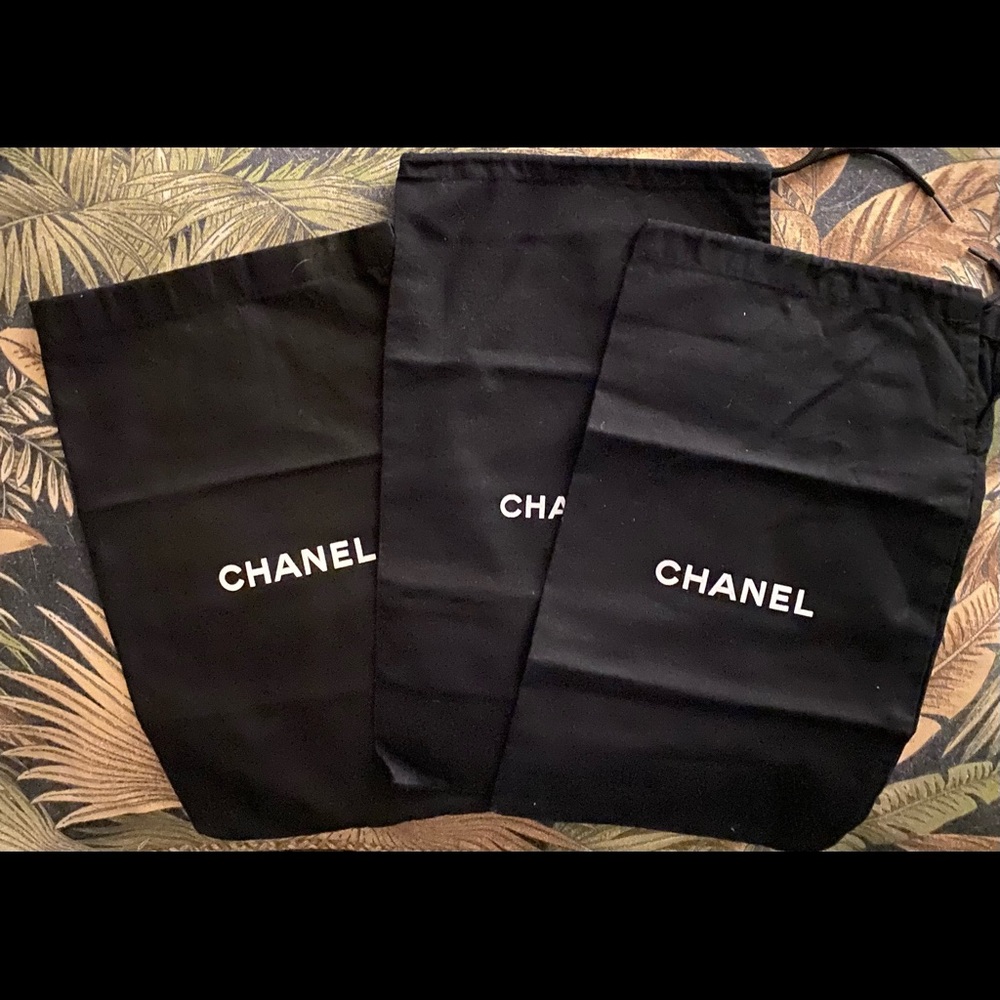 CHANEL JEWELED THONGS - Picture 14 of 15